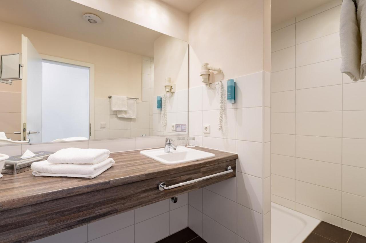 Hotel Am Schlosspark Garni Husum  Esterno foto
