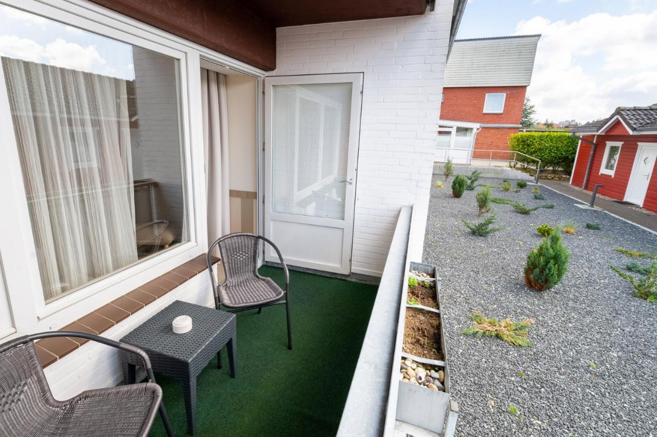 Hotel Am Schlosspark Garni Husum  Esterno foto