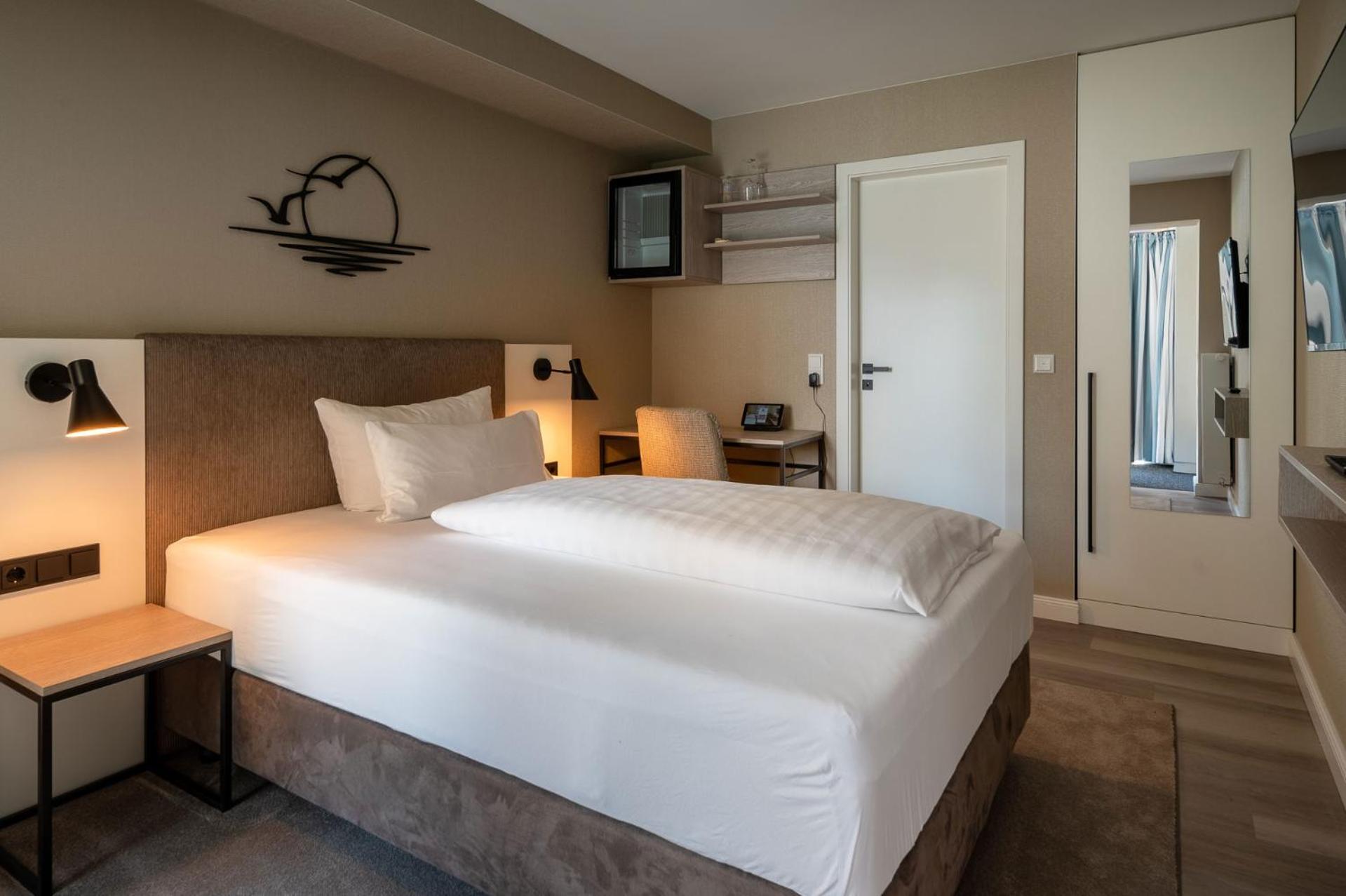 Hotel Am Schlosspark Garni Husum  Esterno foto