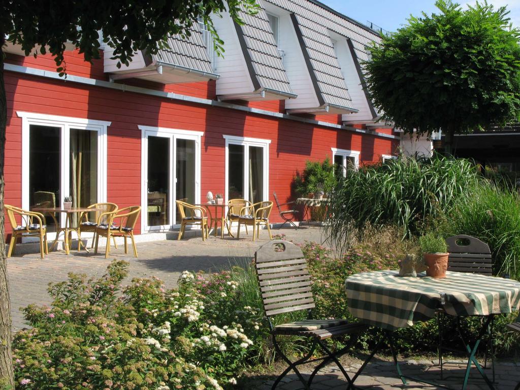 Hotel Am Schlosspark Garni Husum  Esterno foto