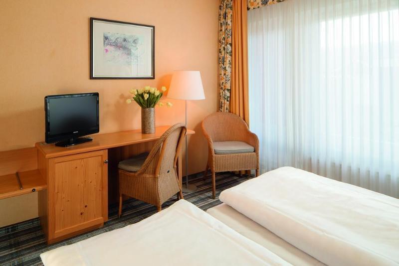 Hotel Am Schlosspark Garni Husum  Esterno foto