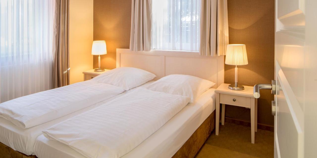 Hotel Am Schlosspark Garni Husum  Esterno foto